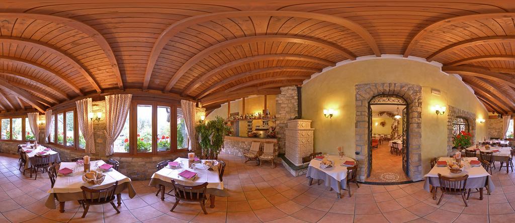 コッリオ Agriturismo Cornei Da Nadiaゲストハウス エクステリア 写真